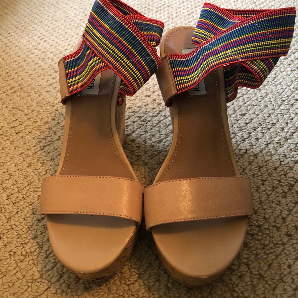 Steven madden size 8 wedges